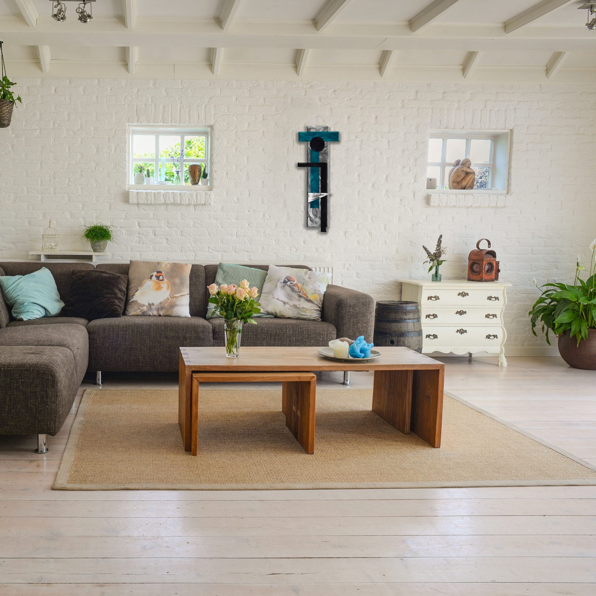 teal-the-carpenter-between-windows-scaled